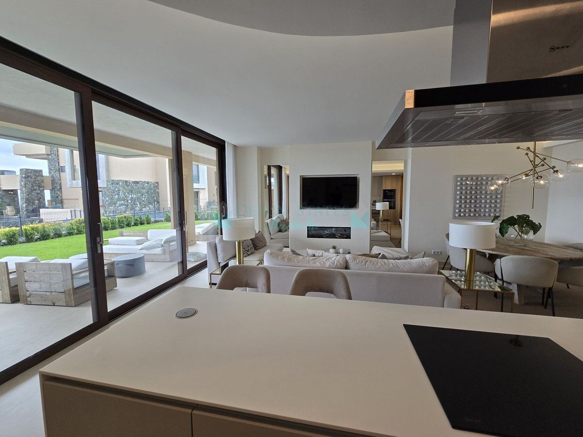 Ground Floor Apartment for sale in Benahavis