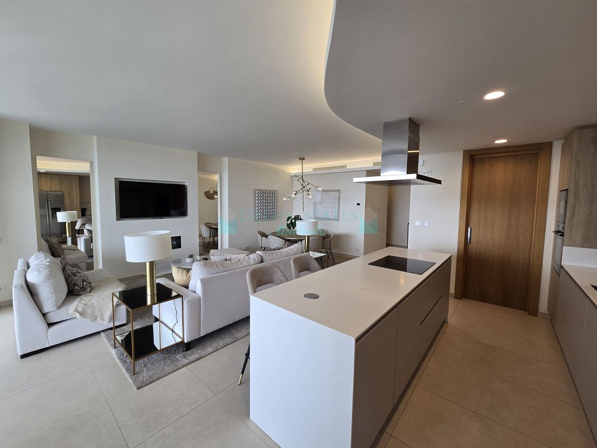 Ground Floor Apartment for sale in Benahavis