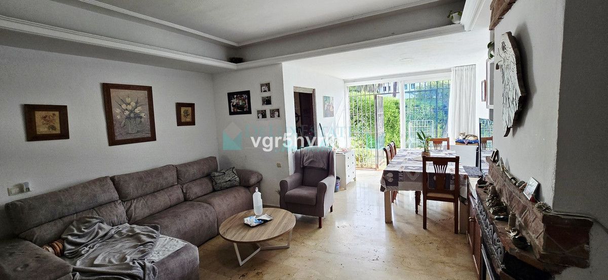 Ground Floor Apartment for sale in Nueva Andalucia