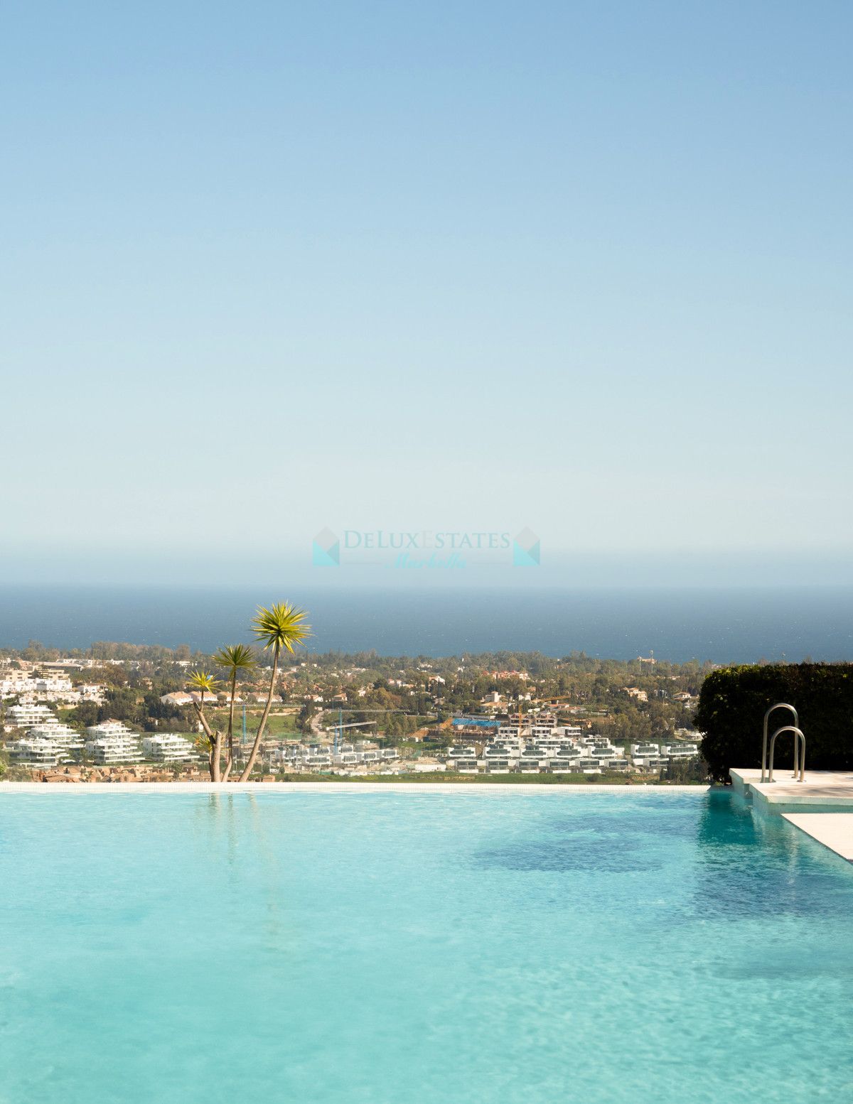 Ground Floor Apartment for sale in Benahavis