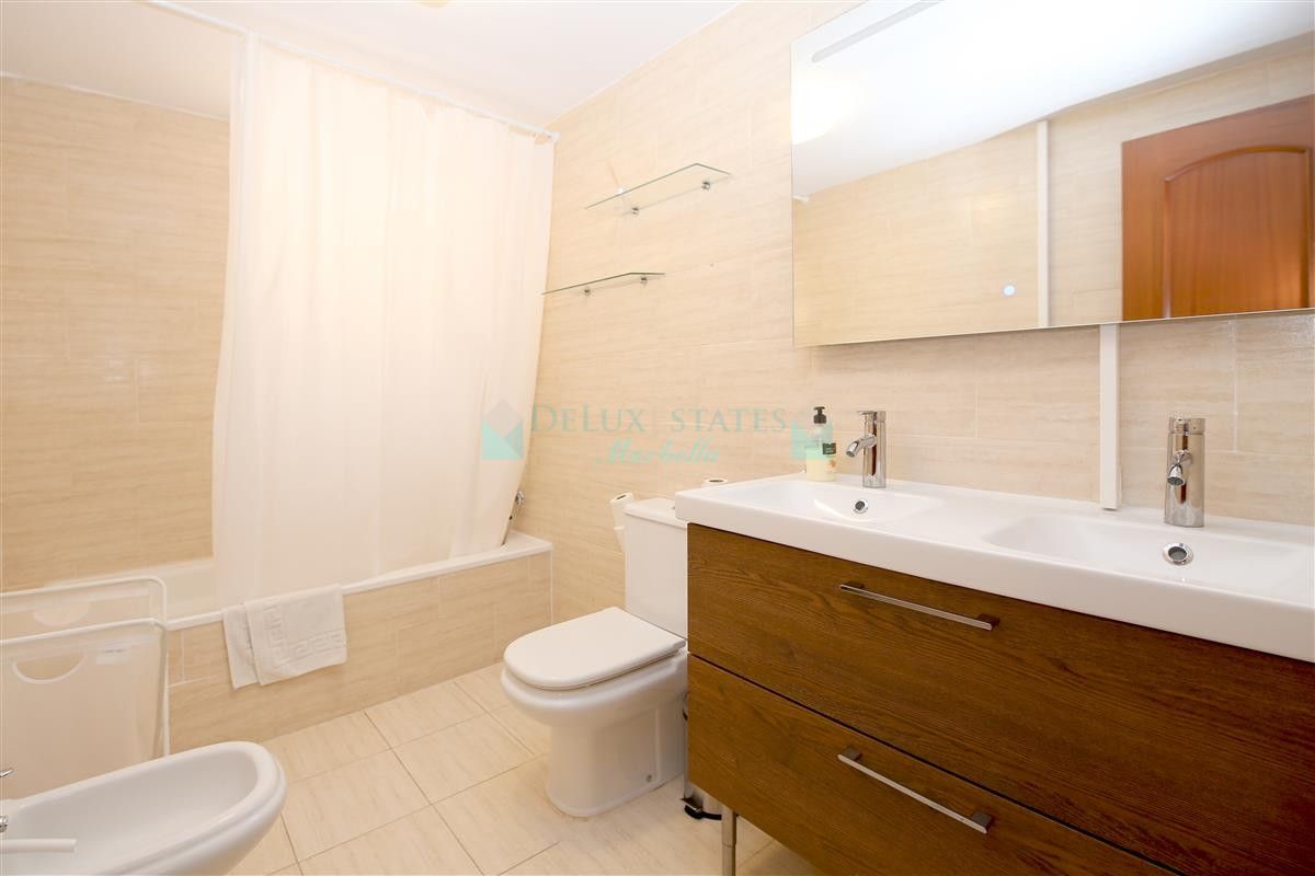 Apartment for rent in Estepona