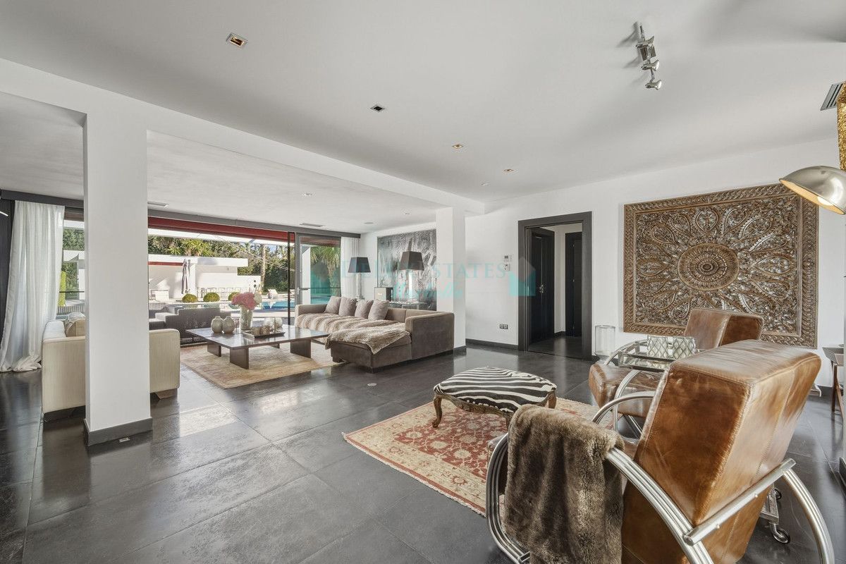 Villa en venta en Guadalmina Baja, San Pedro de Alcantara