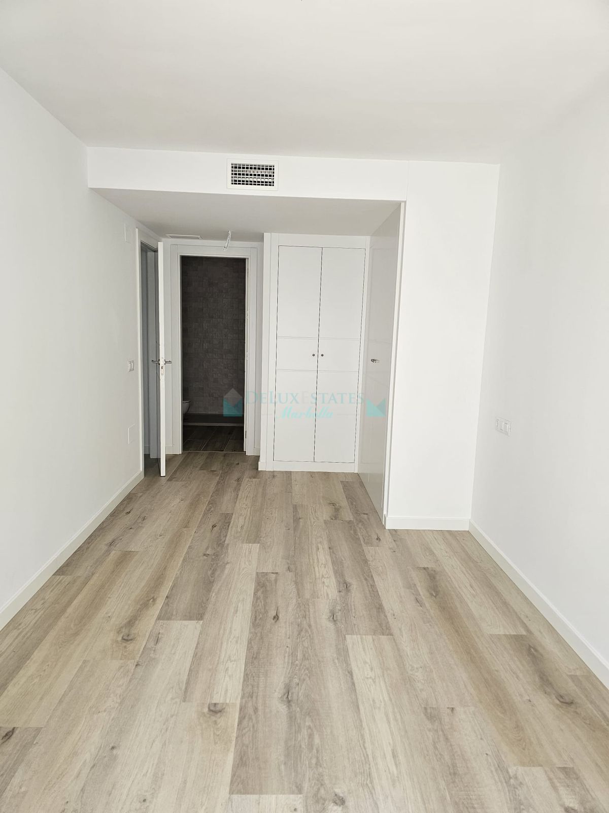 Penthouse for sale in La Campana, Nueva Andalucia