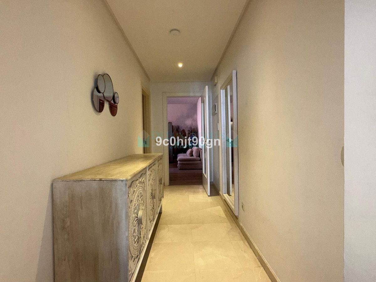 Apartment for sale in Elviria, Marbella East