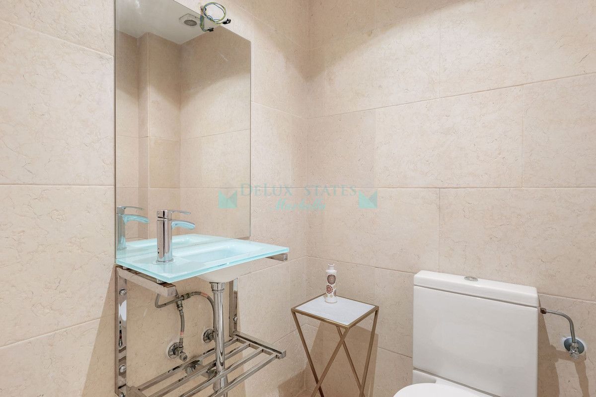 Apartment for sale in Nueva Andalucia