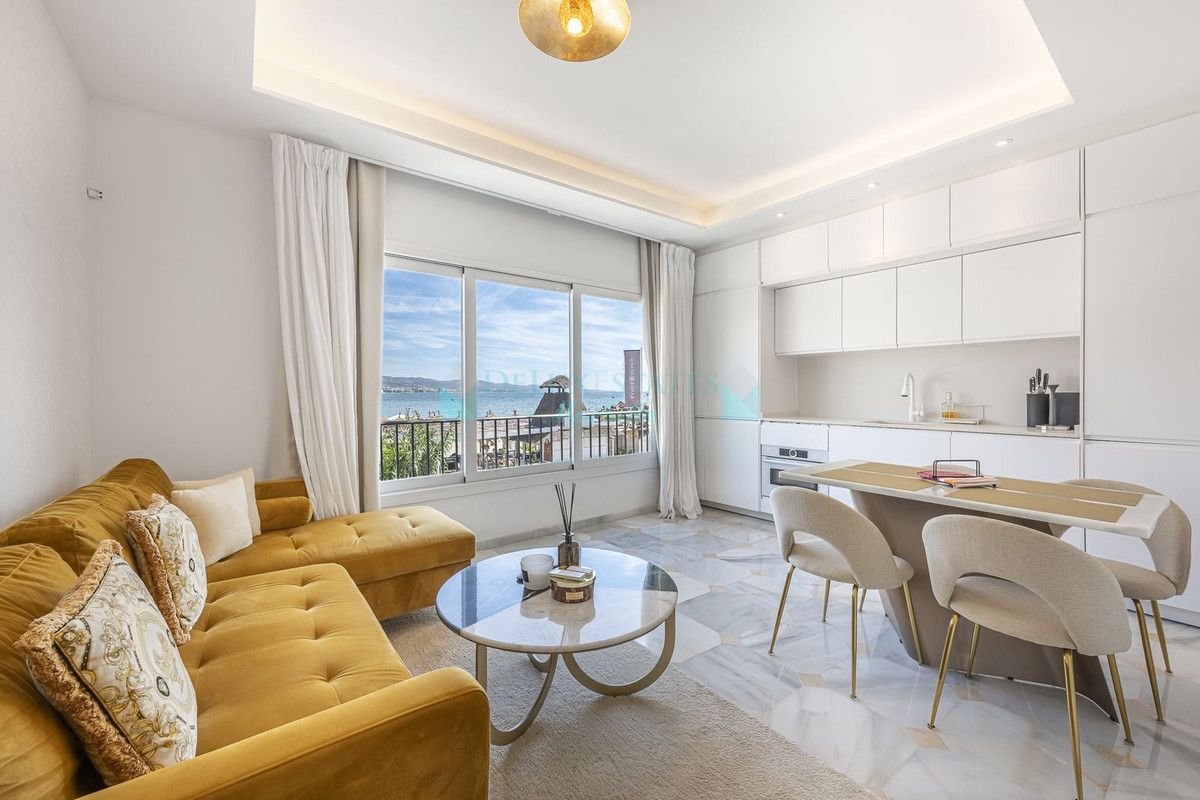 Penthouse for sale in Marbella - Puerto Banus