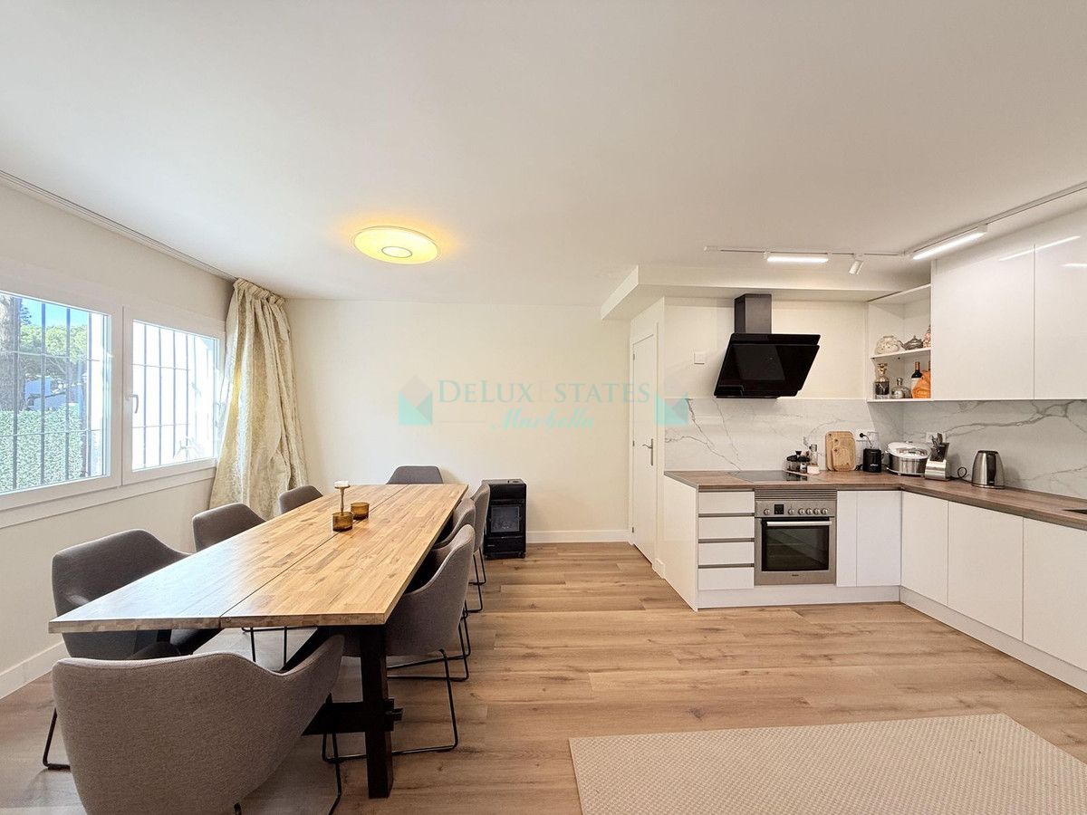 Town House for rent in New Golden Mile, Estepona