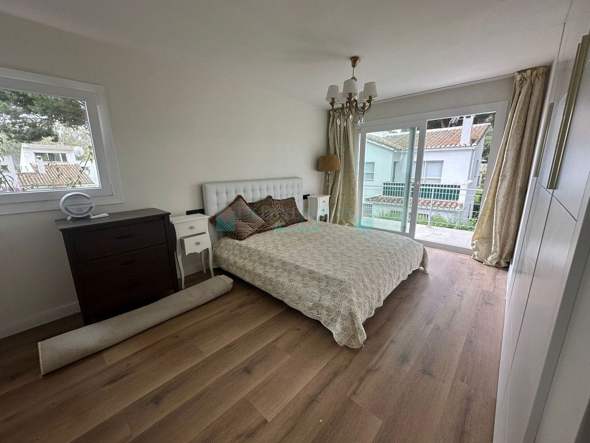Town House for rent in New Golden Mile, Estepona