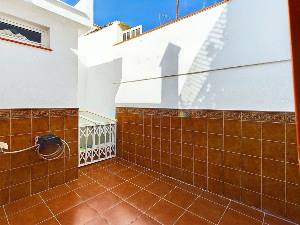 Town House for sale in Estepona