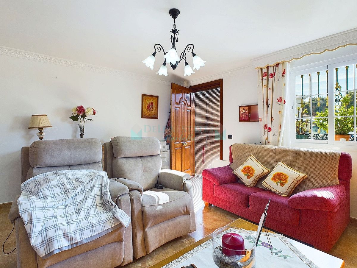 Town House for sale in Estepona