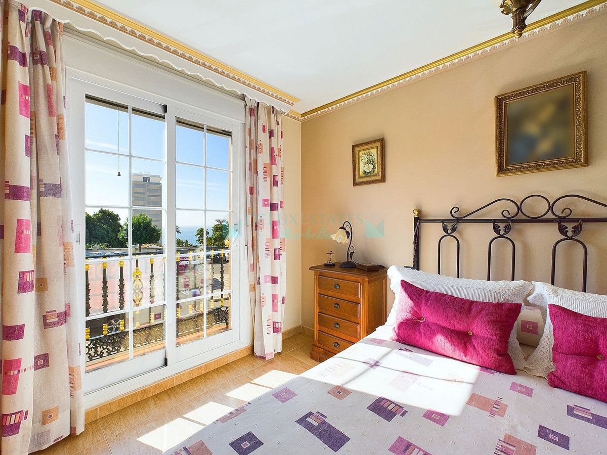 Town House for sale in Estepona