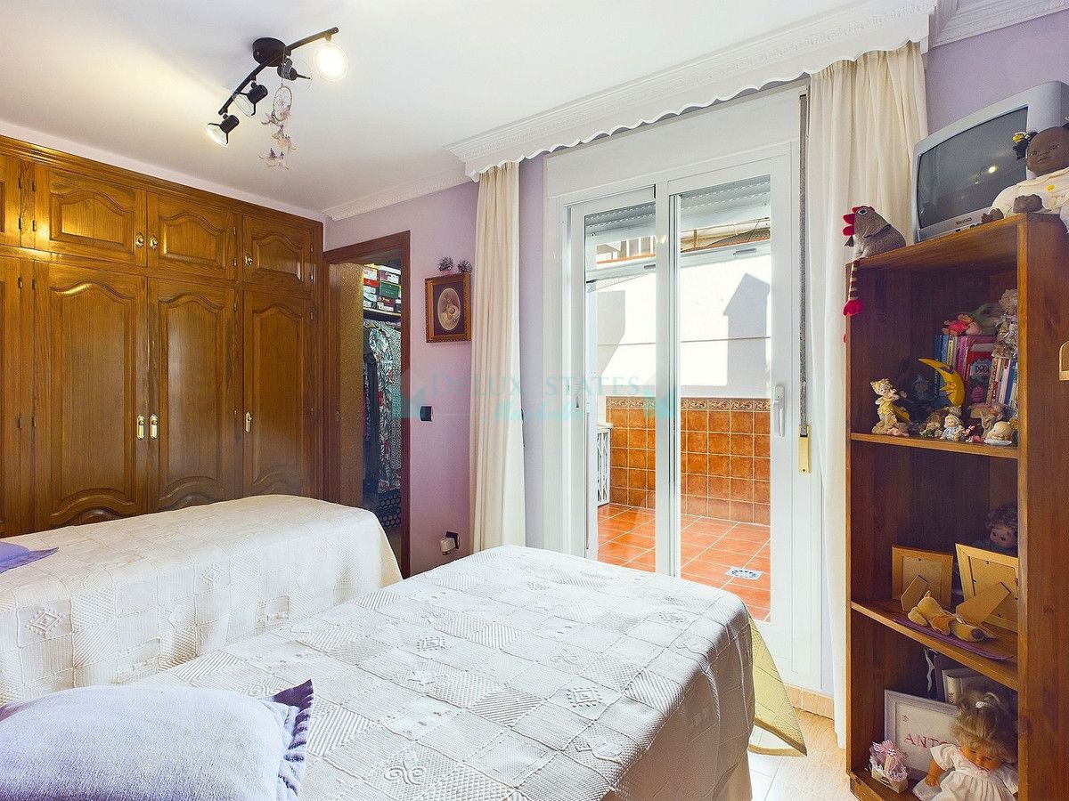 Town House for sale in Estepona
