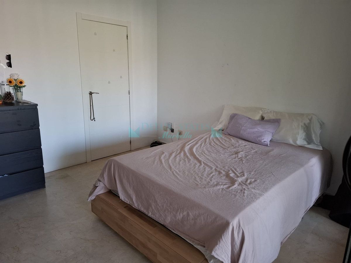 Apartment for sale in El Paraiso, Estepona