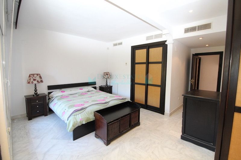 Semi Detached Villa for rent in Marbella Golden Mile