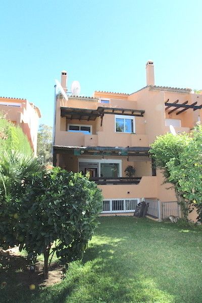 Semi Detached Villa for rent in Marbella Golden Mile