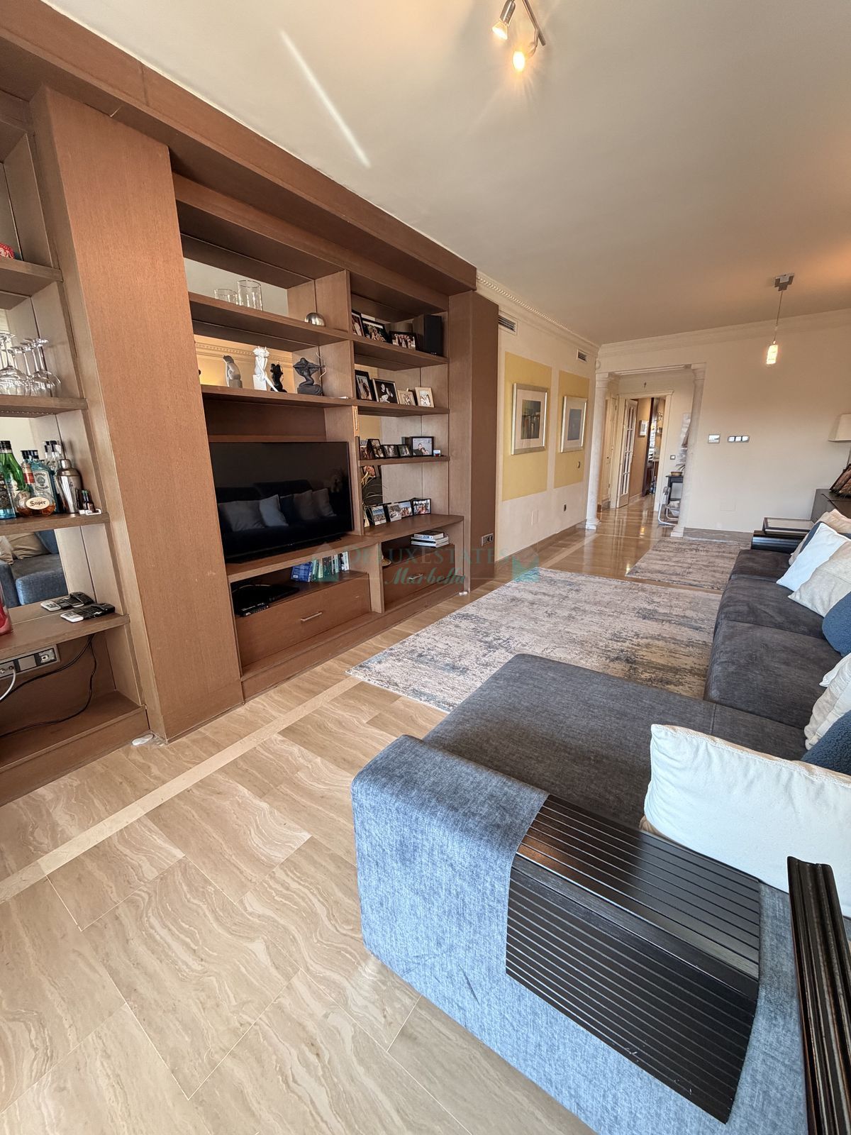 Apartment for sale in Sierra Blanca, Marbella Golden Mile