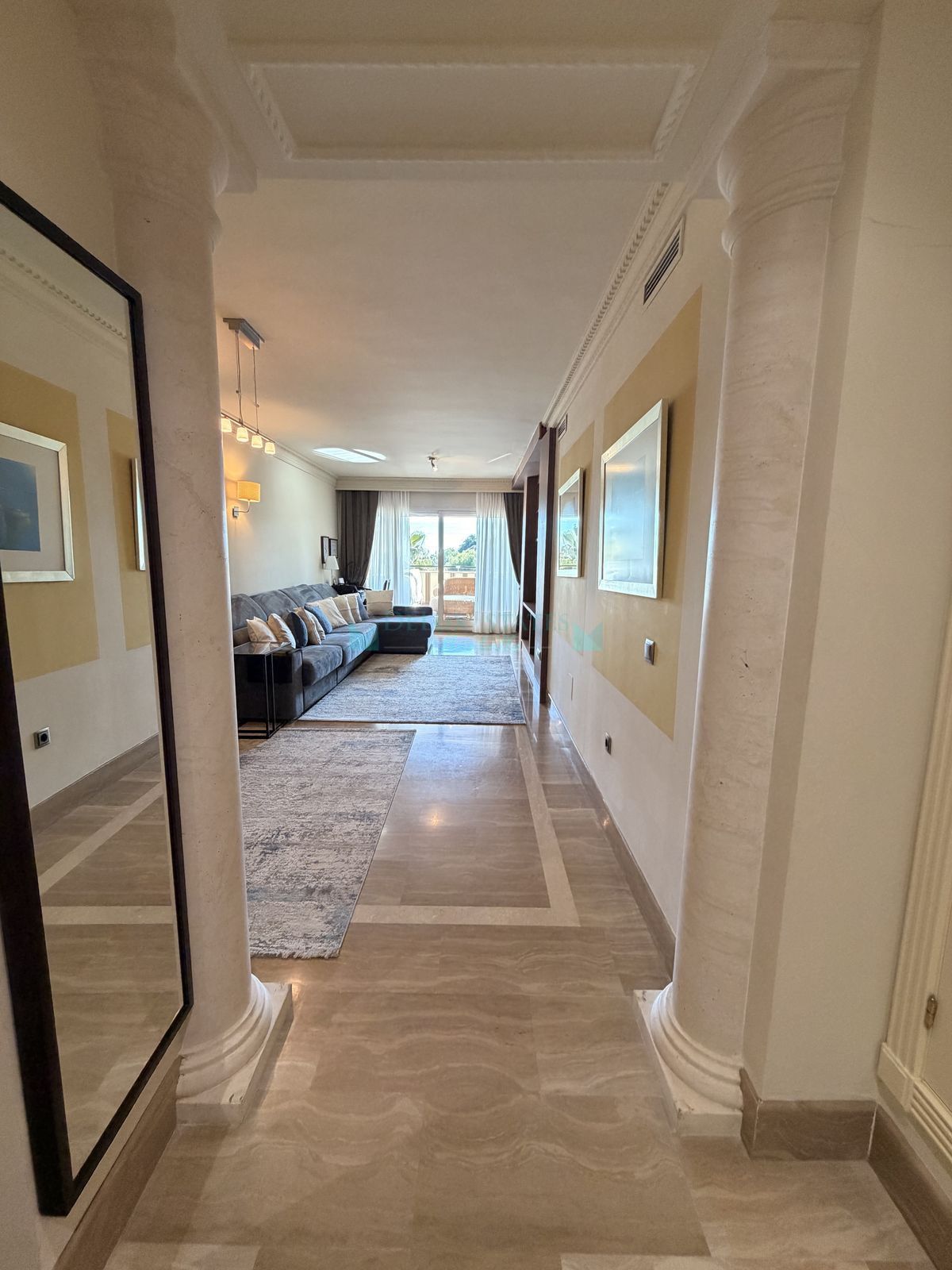 Apartment for sale in Sierra Blanca, Marbella Golden Mile