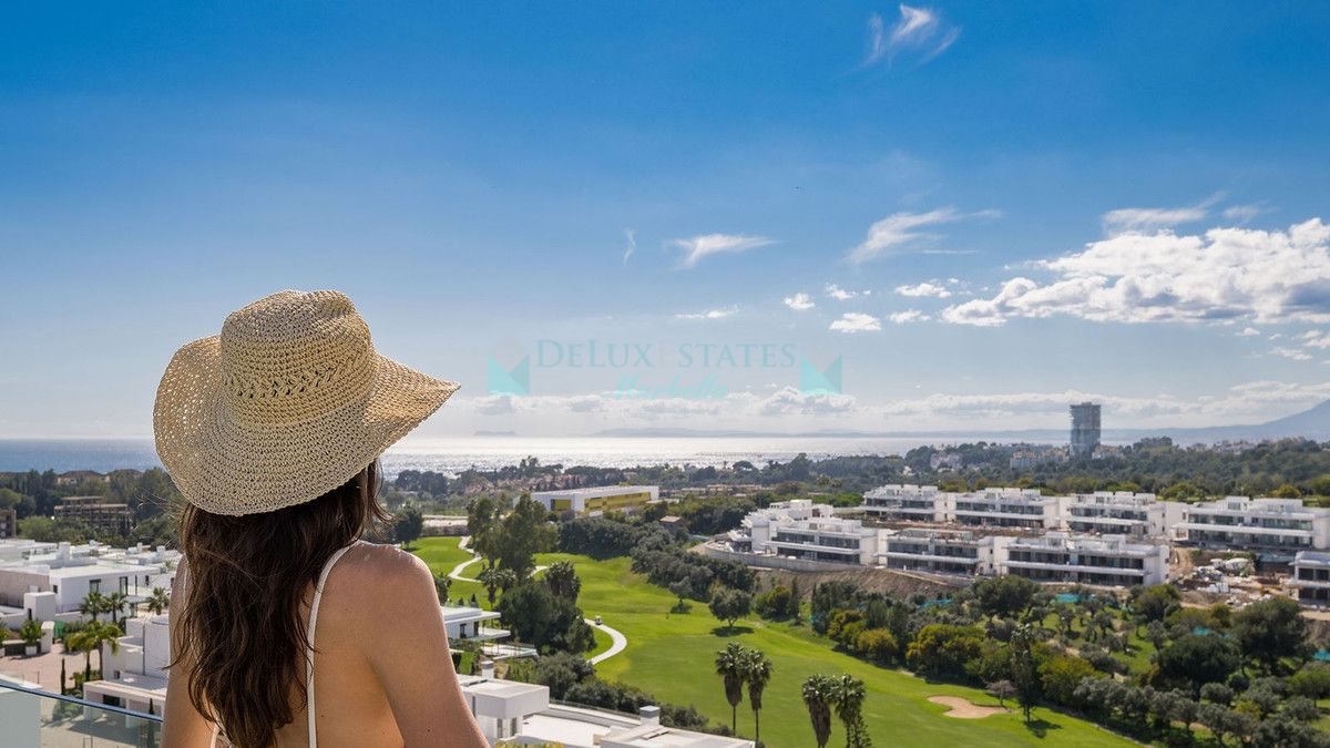 Penthouse for sale in Santa Clara, Marbella East