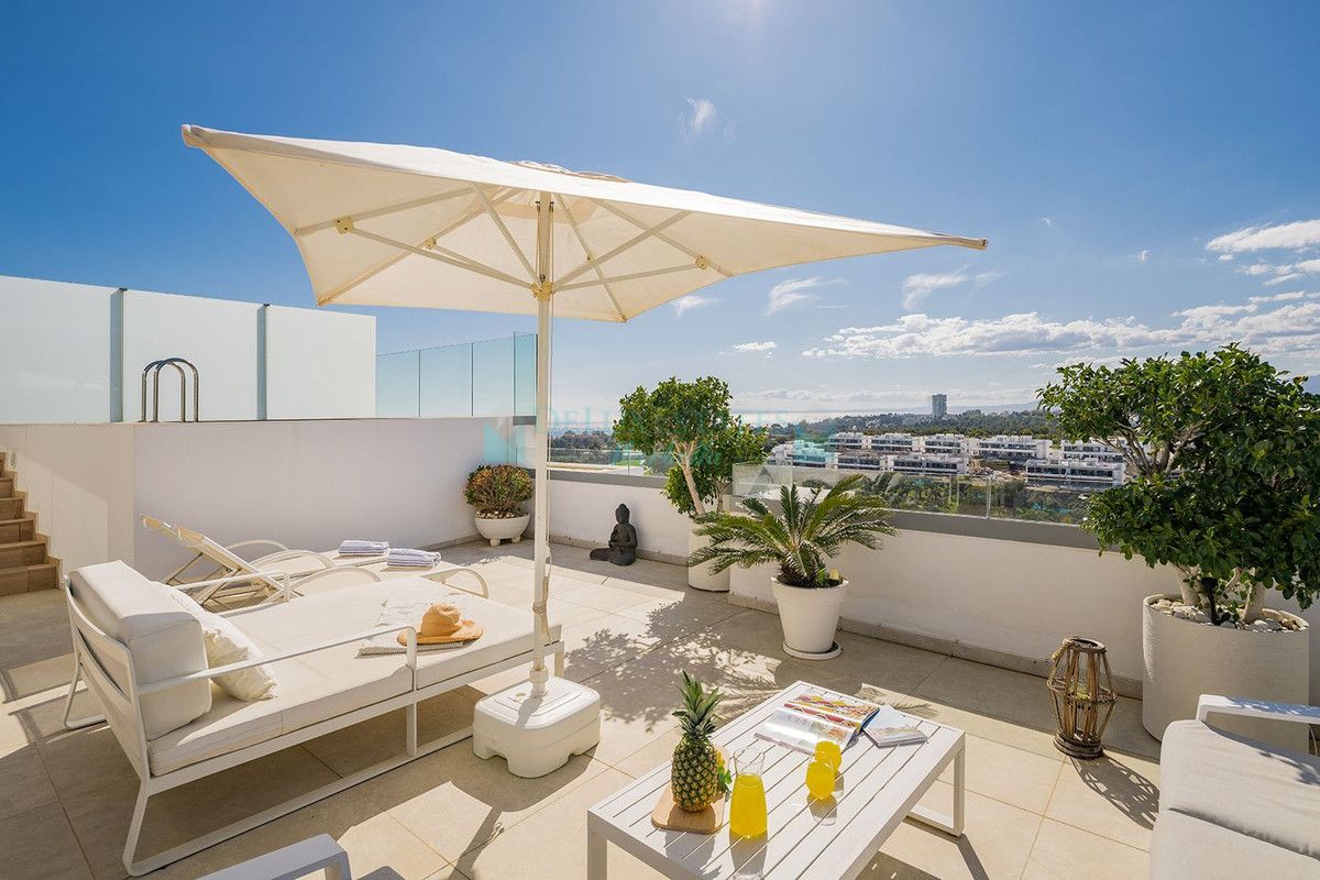 Penthouse for sale in Santa Clara, Marbella East