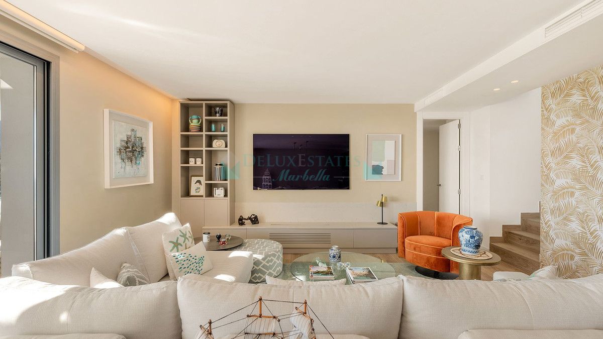 Penthouse for sale in Santa Clara, Marbella East