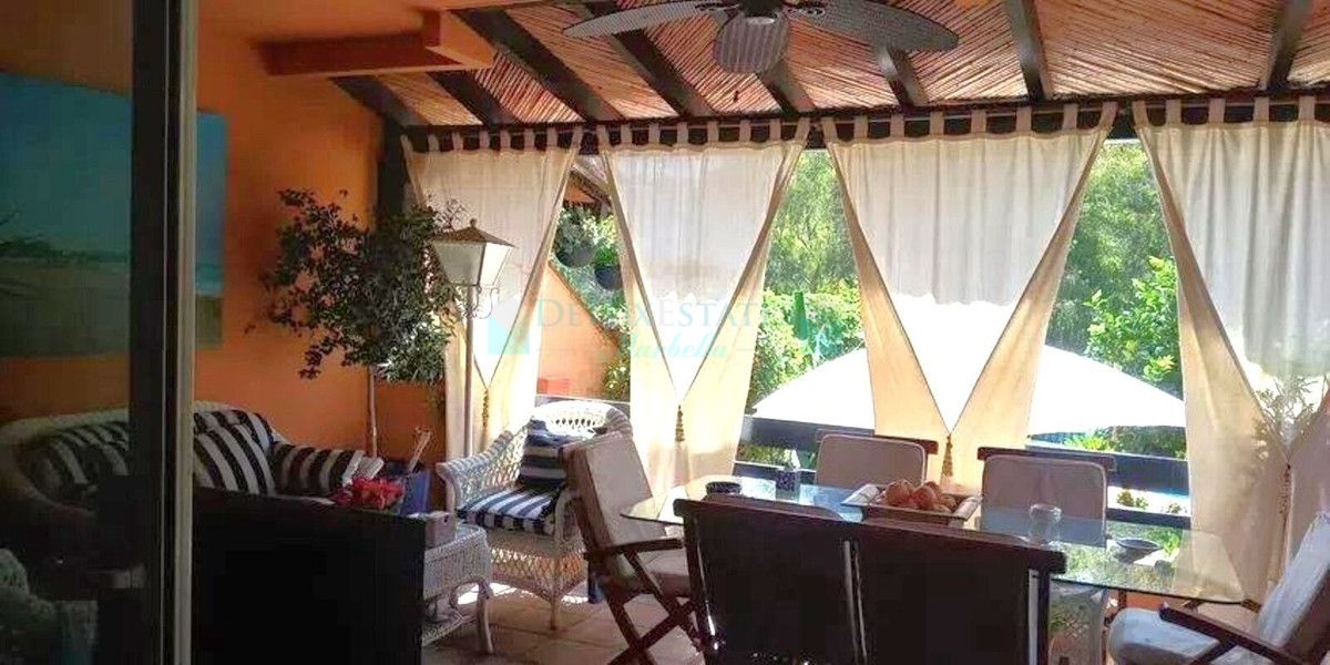 Town House for sale in Marbella Golden Mile