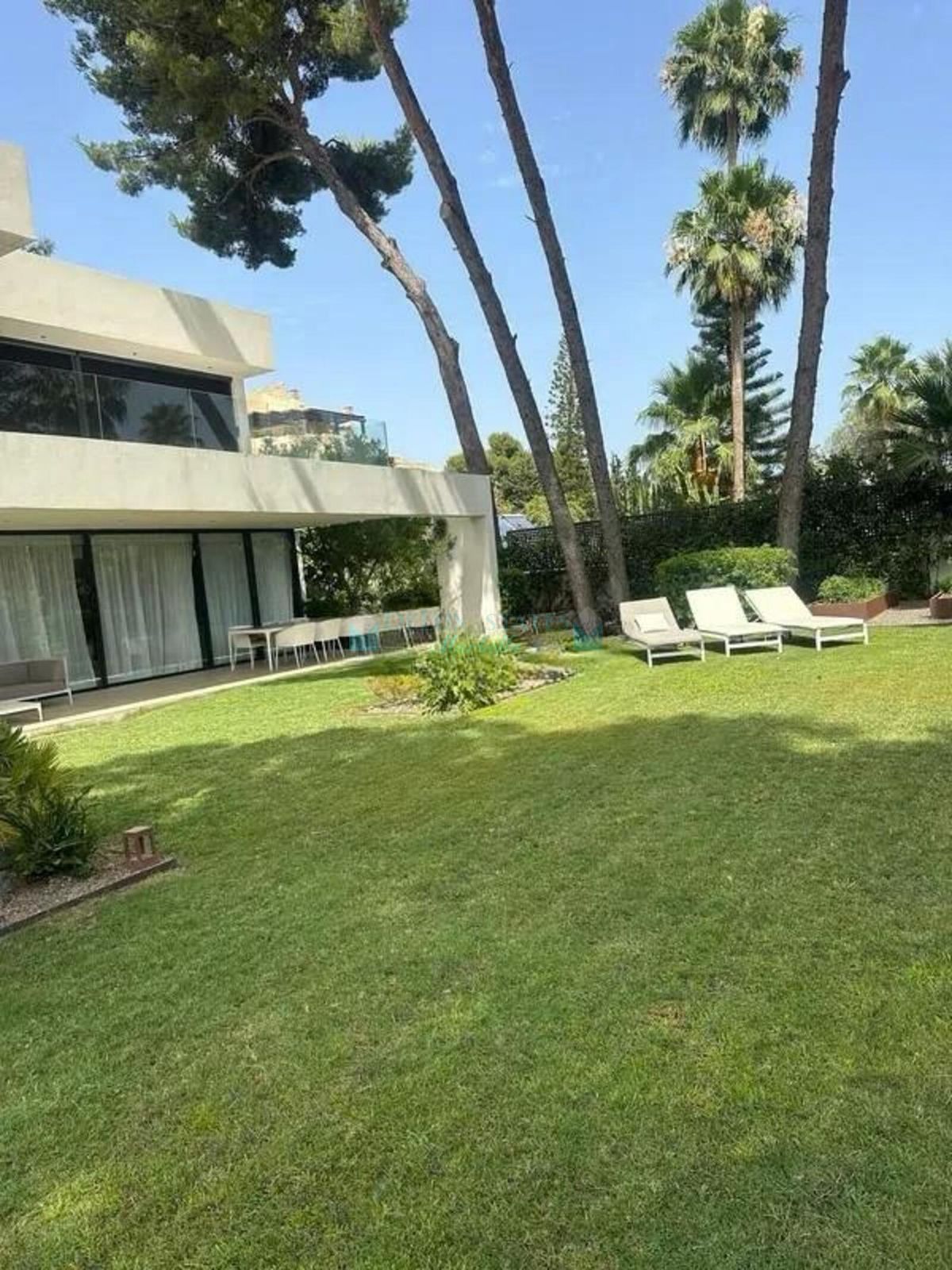 Villa for sale in Marbella