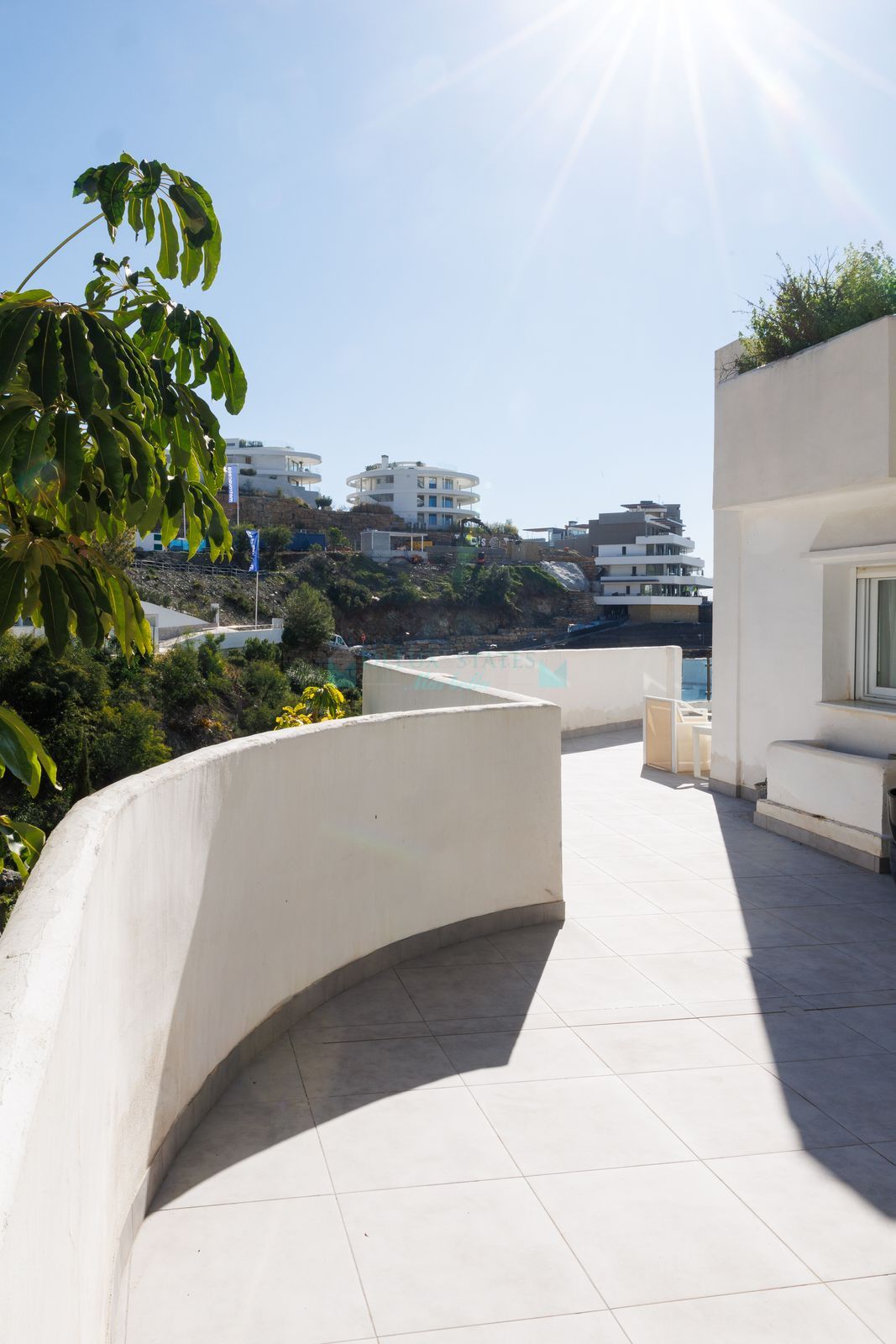 Apartment for sale in Benahavis