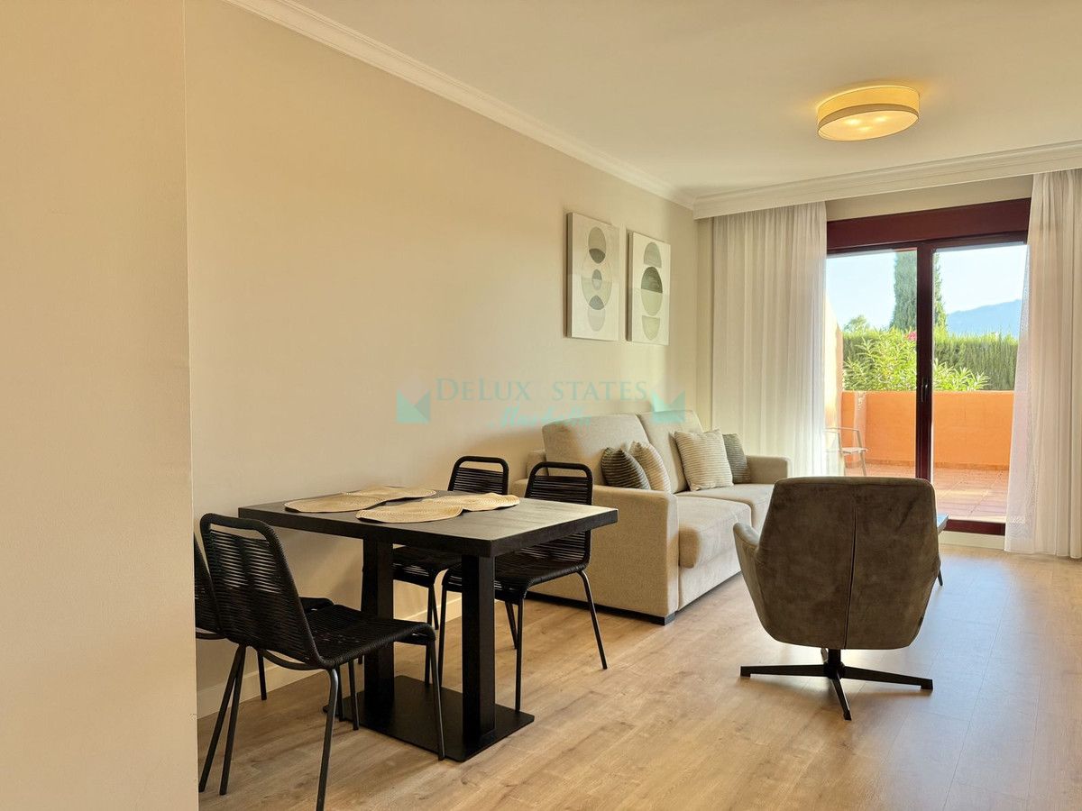 Ground Floor Apartment for sale in Benahavis