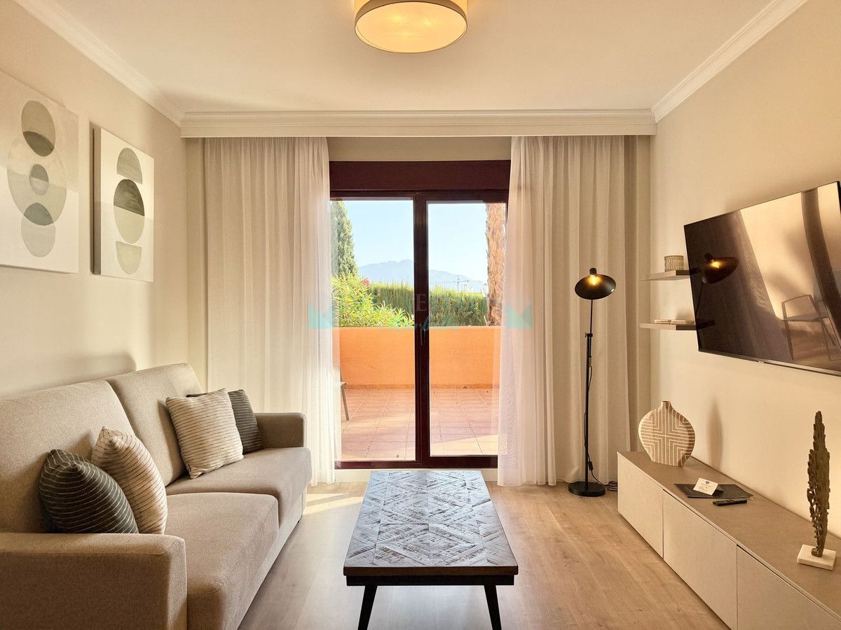 Ground Floor Apartment for sale in Benahavis