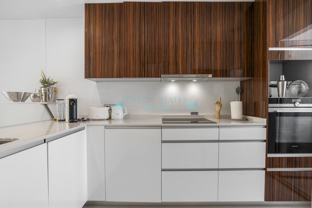 Semi Detached Villa for rent in Marbella Golden Mile