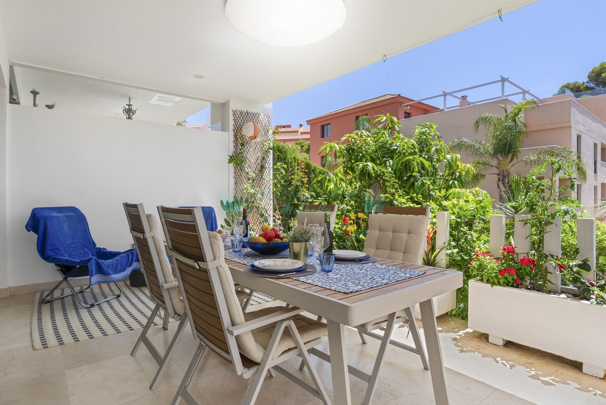 Semi Detached Villa for rent in Marbella Golden Mile