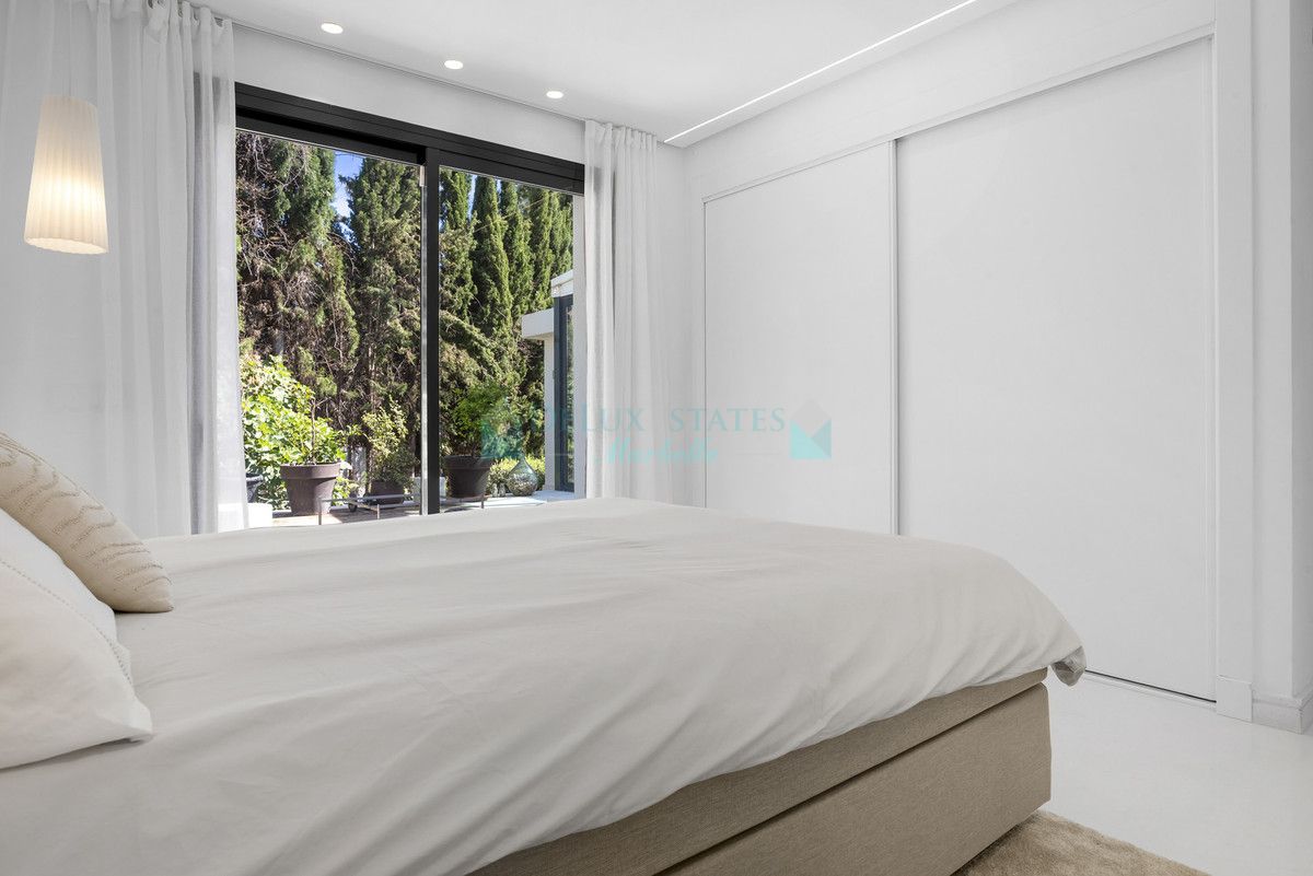 Villa for rent in Nueva Andalucia