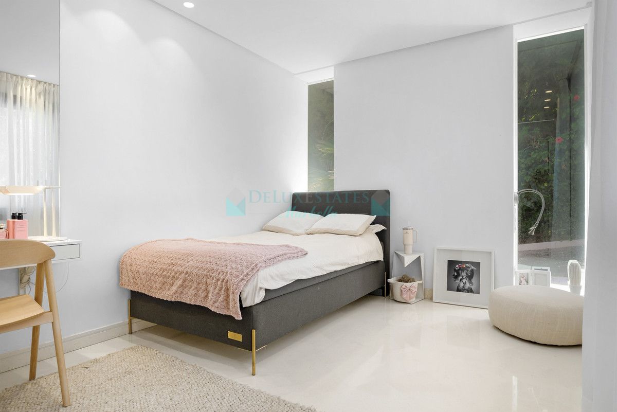 Villa for rent in Nueva Andalucia