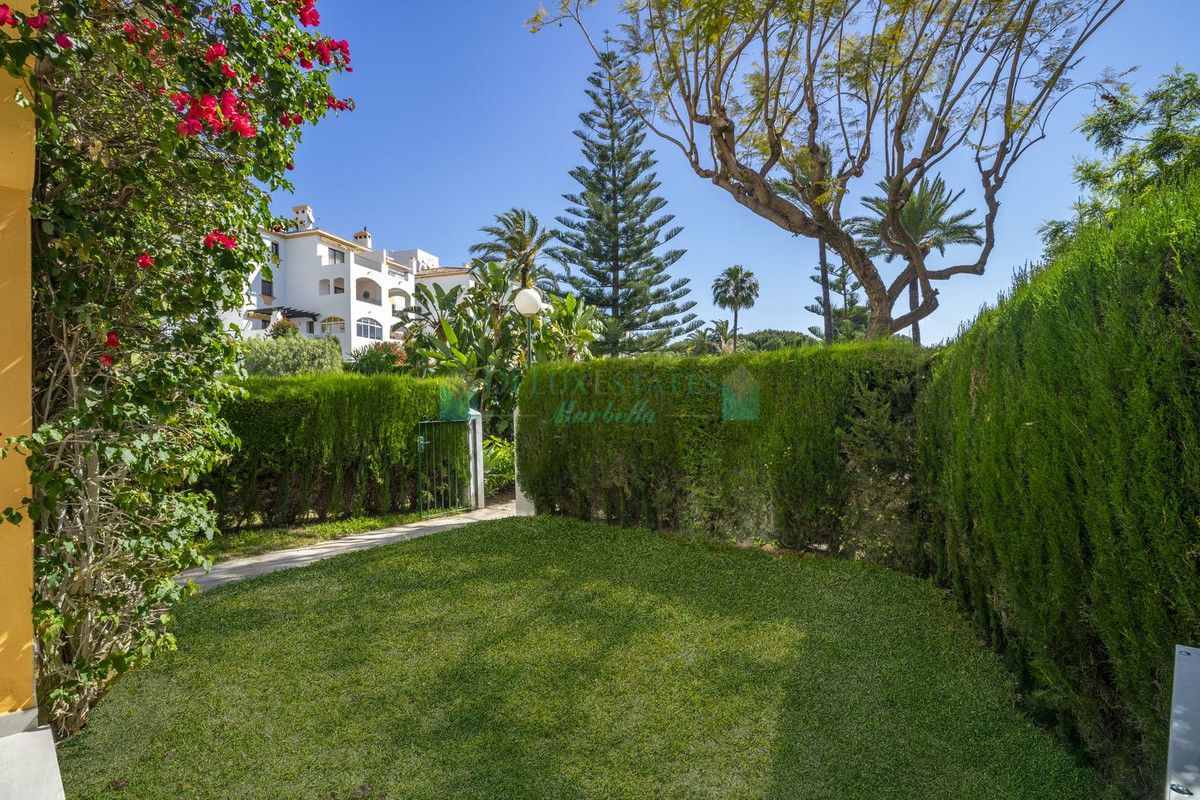 Ground Floor Apartment for sale in Nueva Andalucia