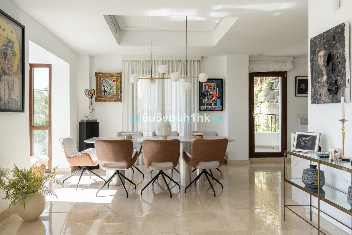 Villa en venta en Benahavis