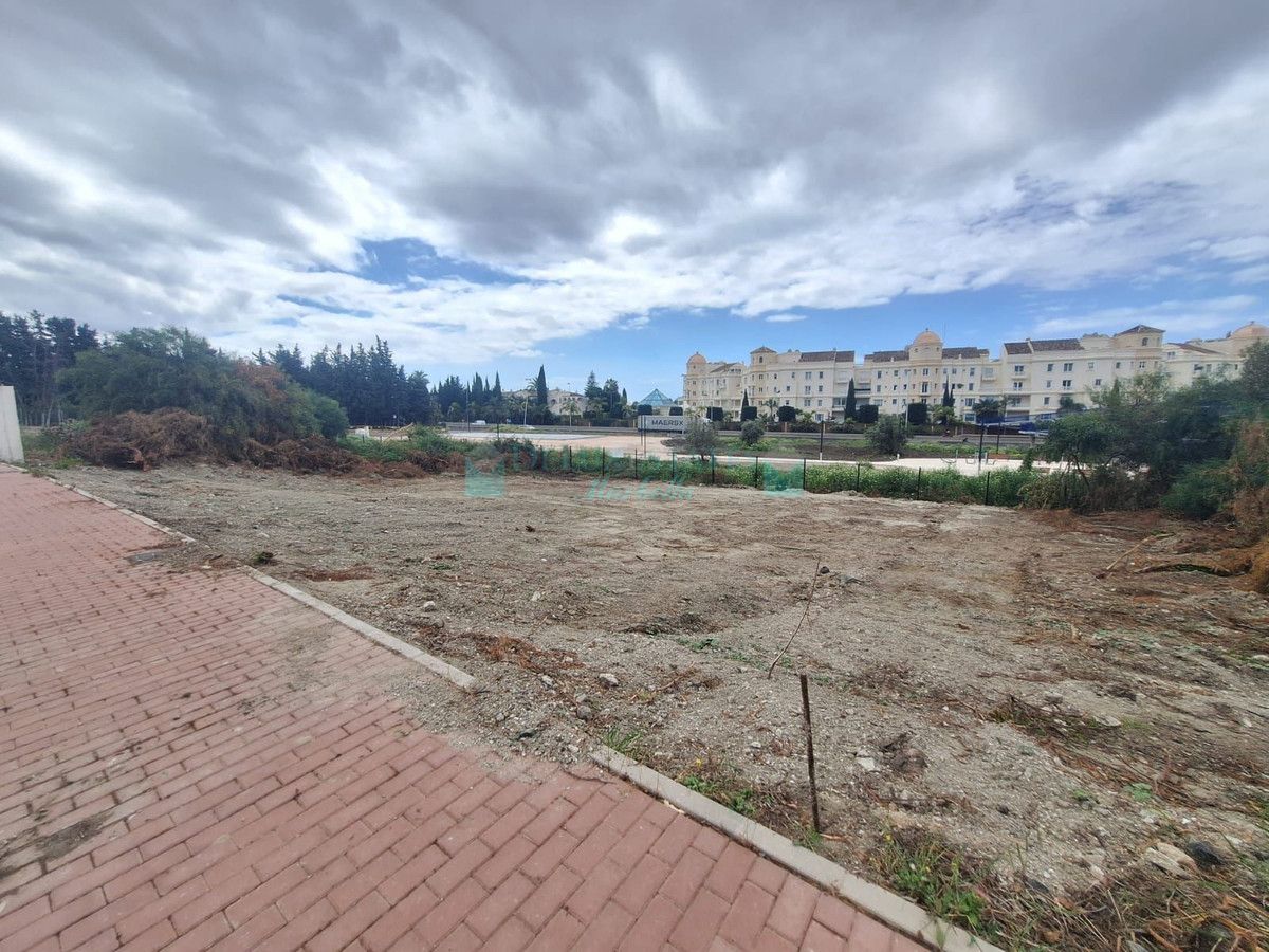 Residential Plot for sale in Estepona