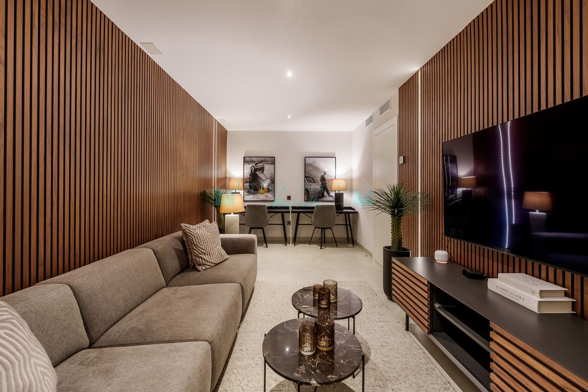 Semi Detached Villa for sale in Marbella - Puerto Banus