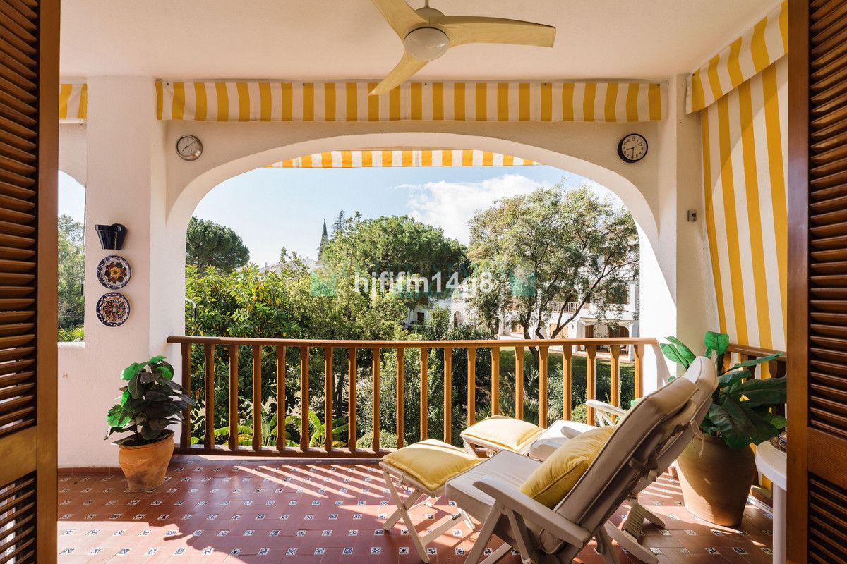 Apartment for sale in Nueva Andalucia