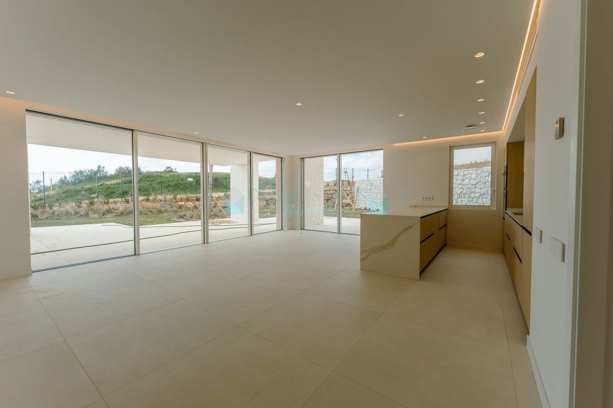 Ground Floor Apartment for sale in Ojen