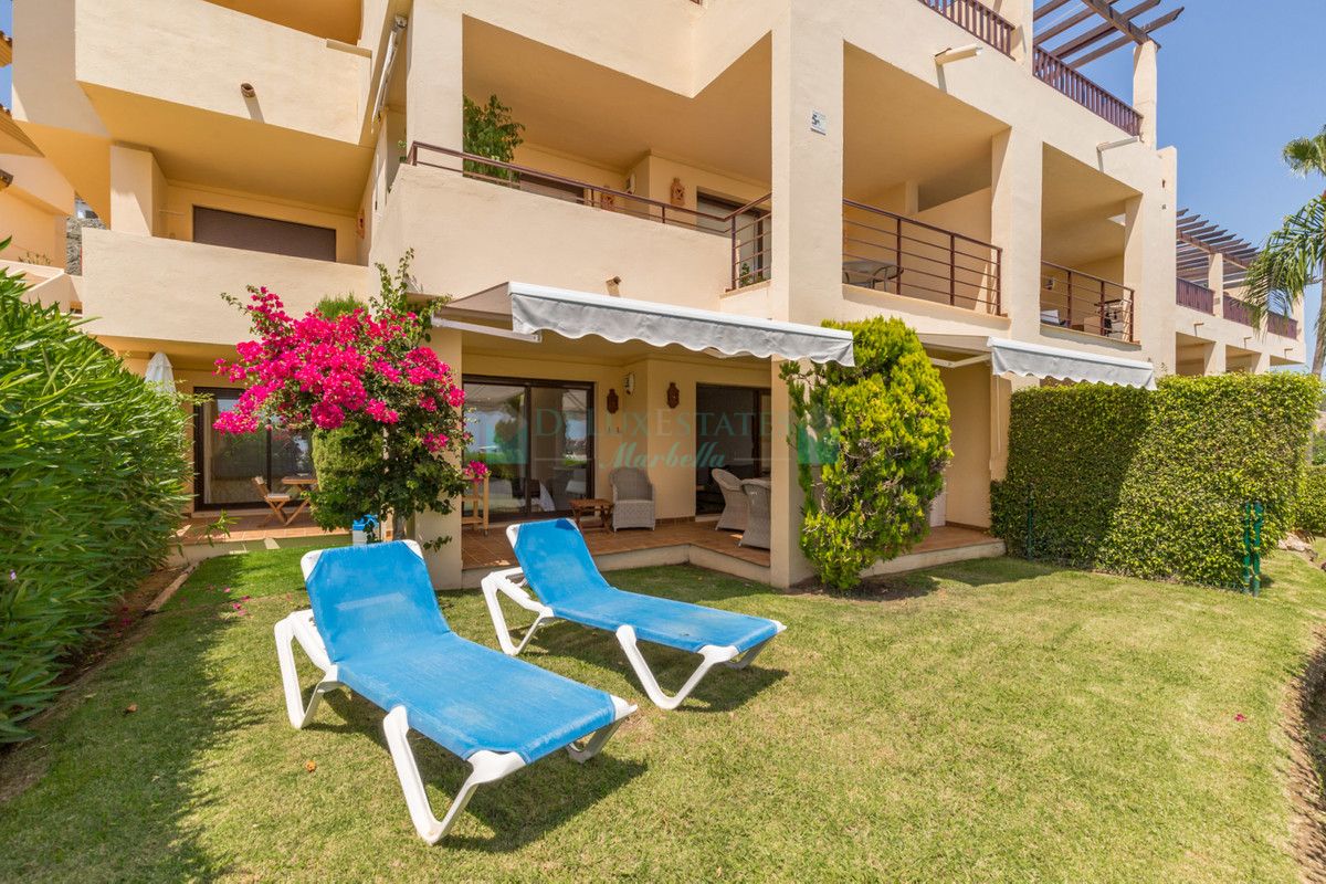 Ground Floor Apartment for sale in Los Arqueros, Benahavis
