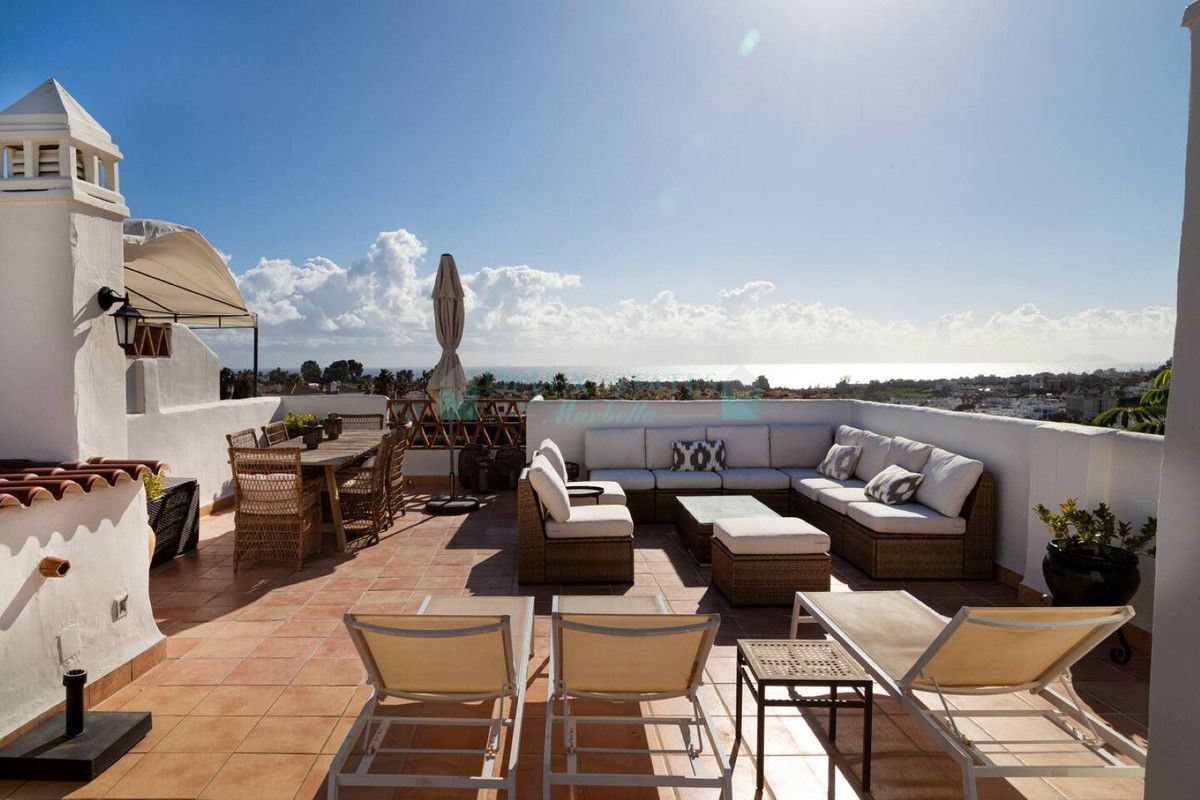 Town House for rent in Selwo, Estepona