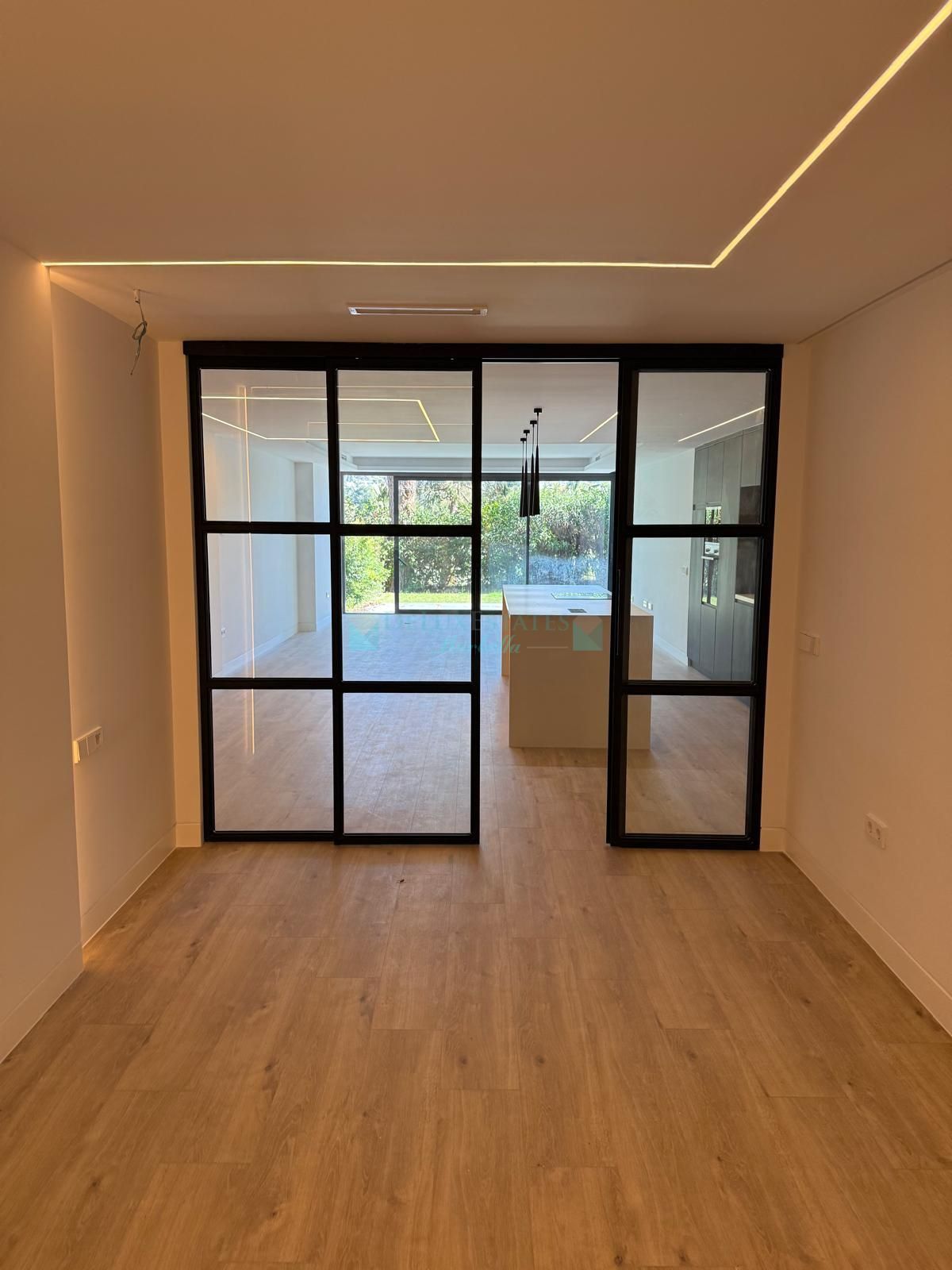Apartamento Planta Baja en venta en Nueva Andalucia