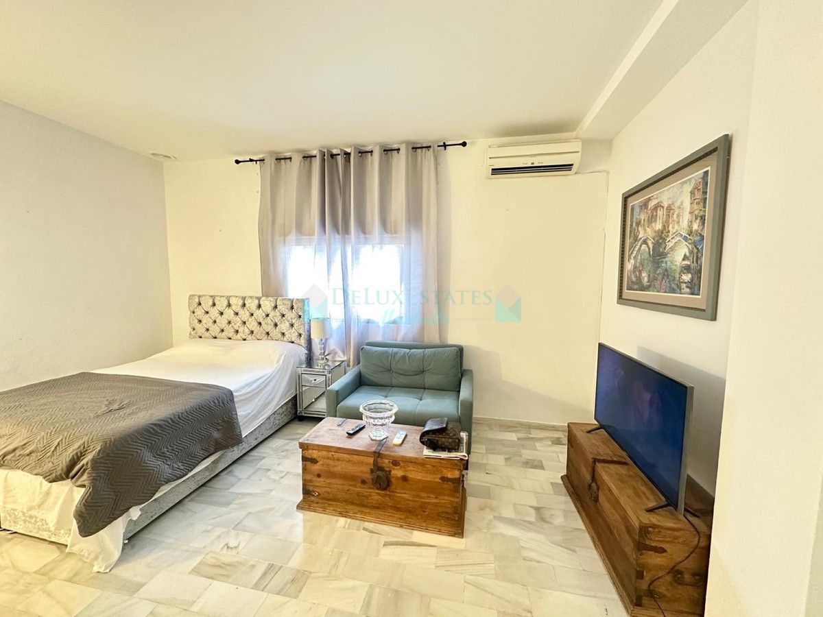 Studio for sale in Nueva Andalucia