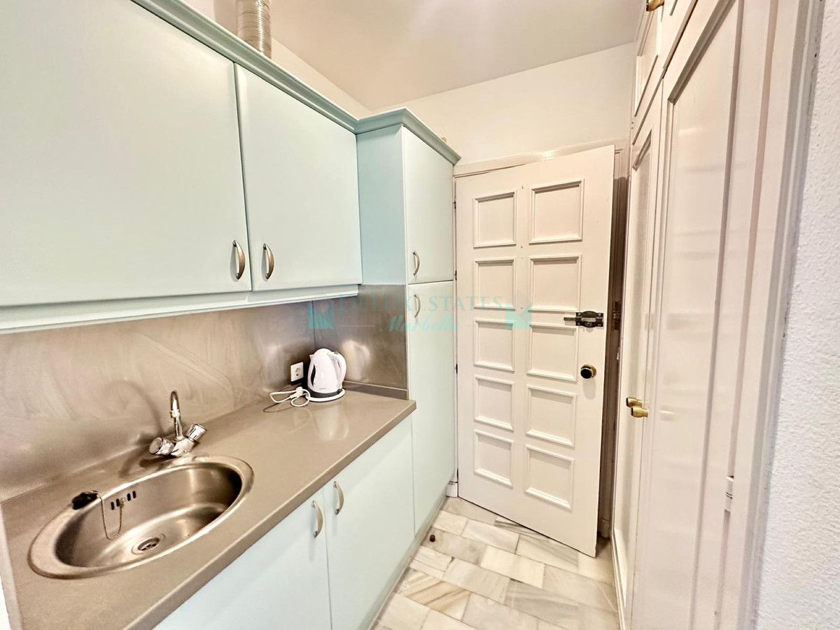 Studio for sale in Nueva Andalucia