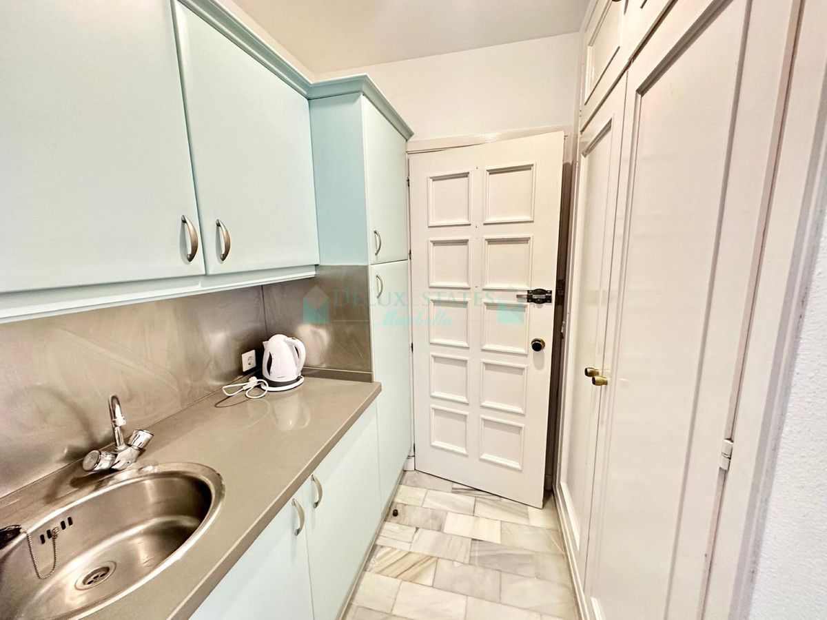 Studio for sale in Nueva Andalucia