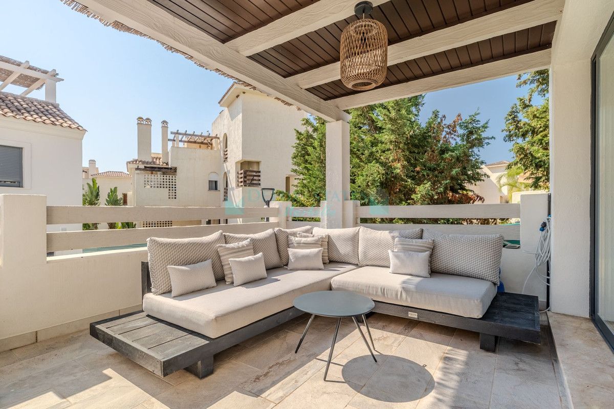 Town House for sale in Estepona