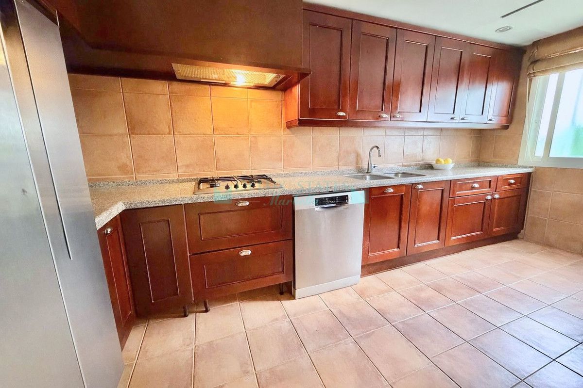 Adosado en venta en Estepona
