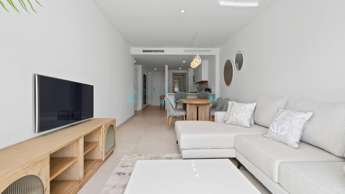 Apartment for rent in Elviria, Marbella East