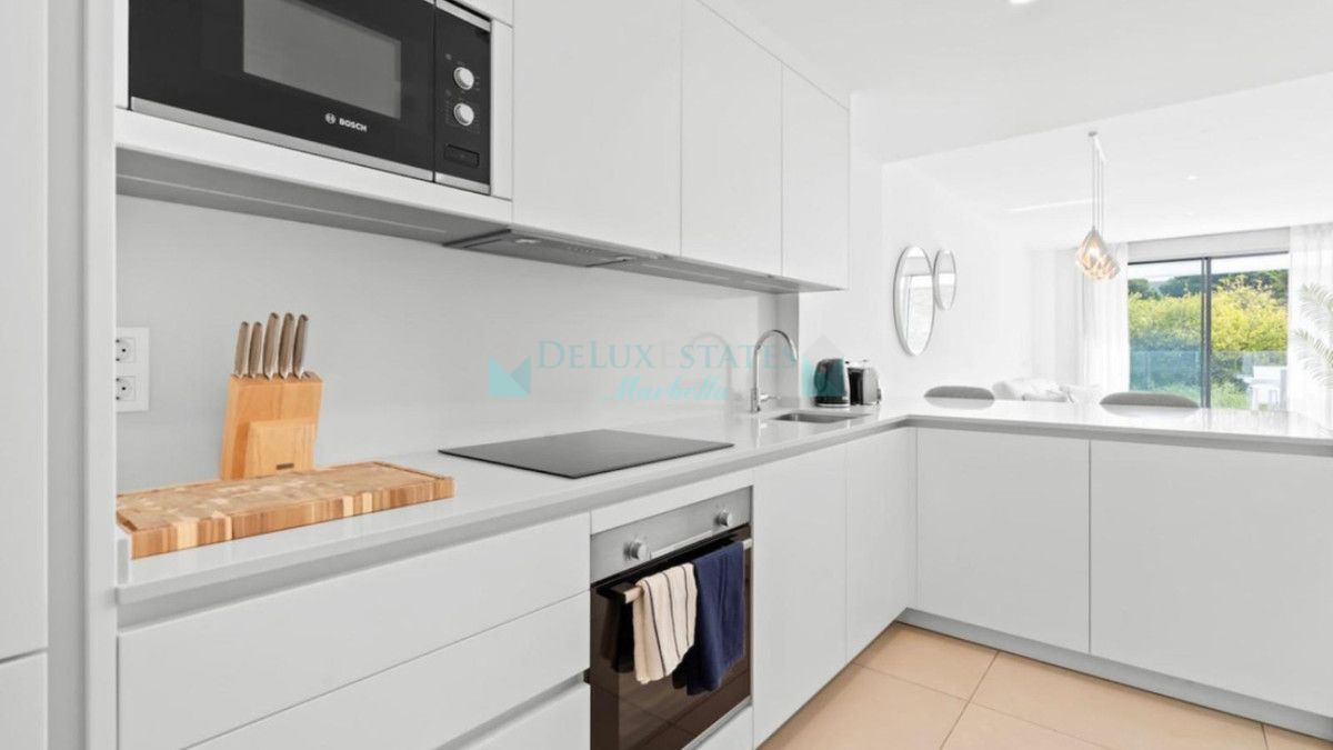 Apartment for rent in Elviria, Marbella East