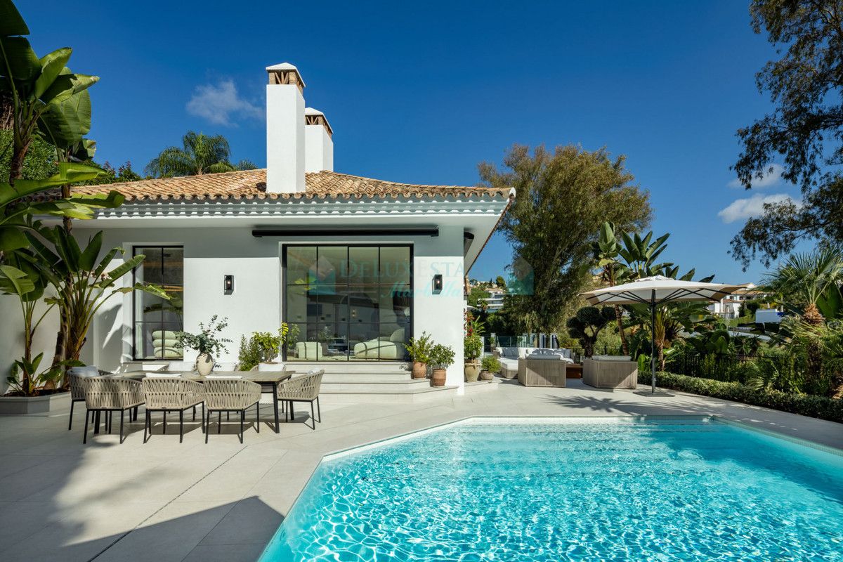 Villa for sale in Benahavis